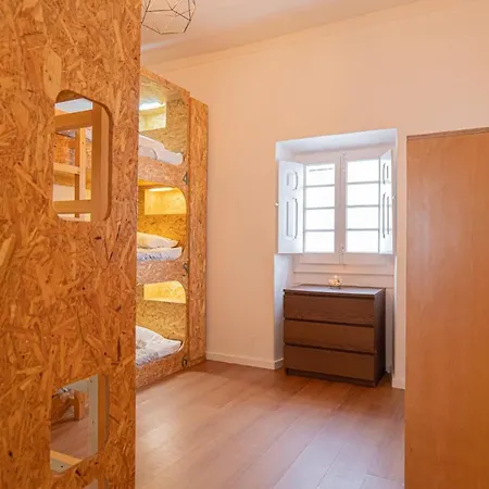 אכסניה Olive3 *