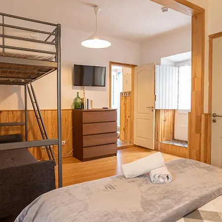 Olive3 אכסניה אריסרייה