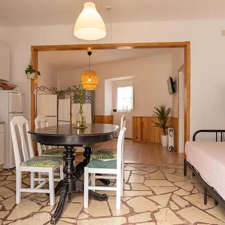 Hostel Olive3 *